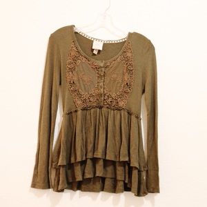 Knox Rose // green lace flowy top